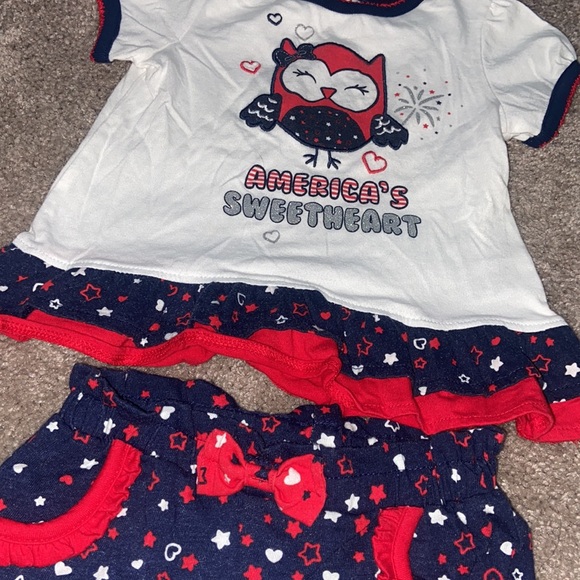 America’s sweetheart outfit - Picture 3 of 5